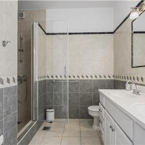 4-5 bedroom villa with Split City and Sea Views sleeps 8-10
